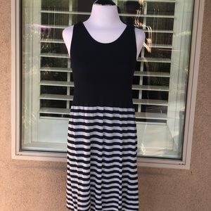 NWOT - JJ AUTHENTIC CASUAL DRESS